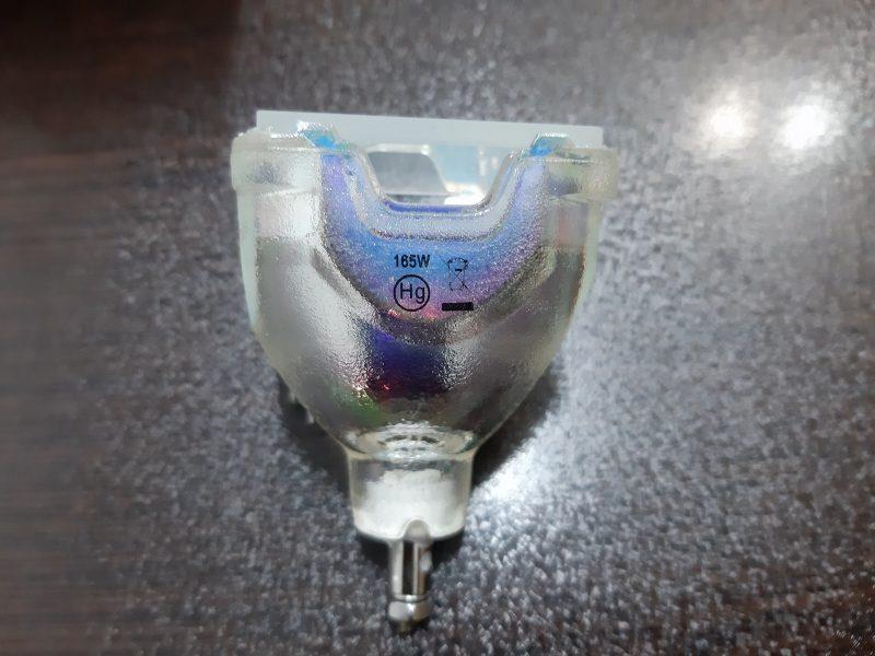 لامپ ویدئو پروژکتور طرح هیتاچی HITACHI DT00521 طرح